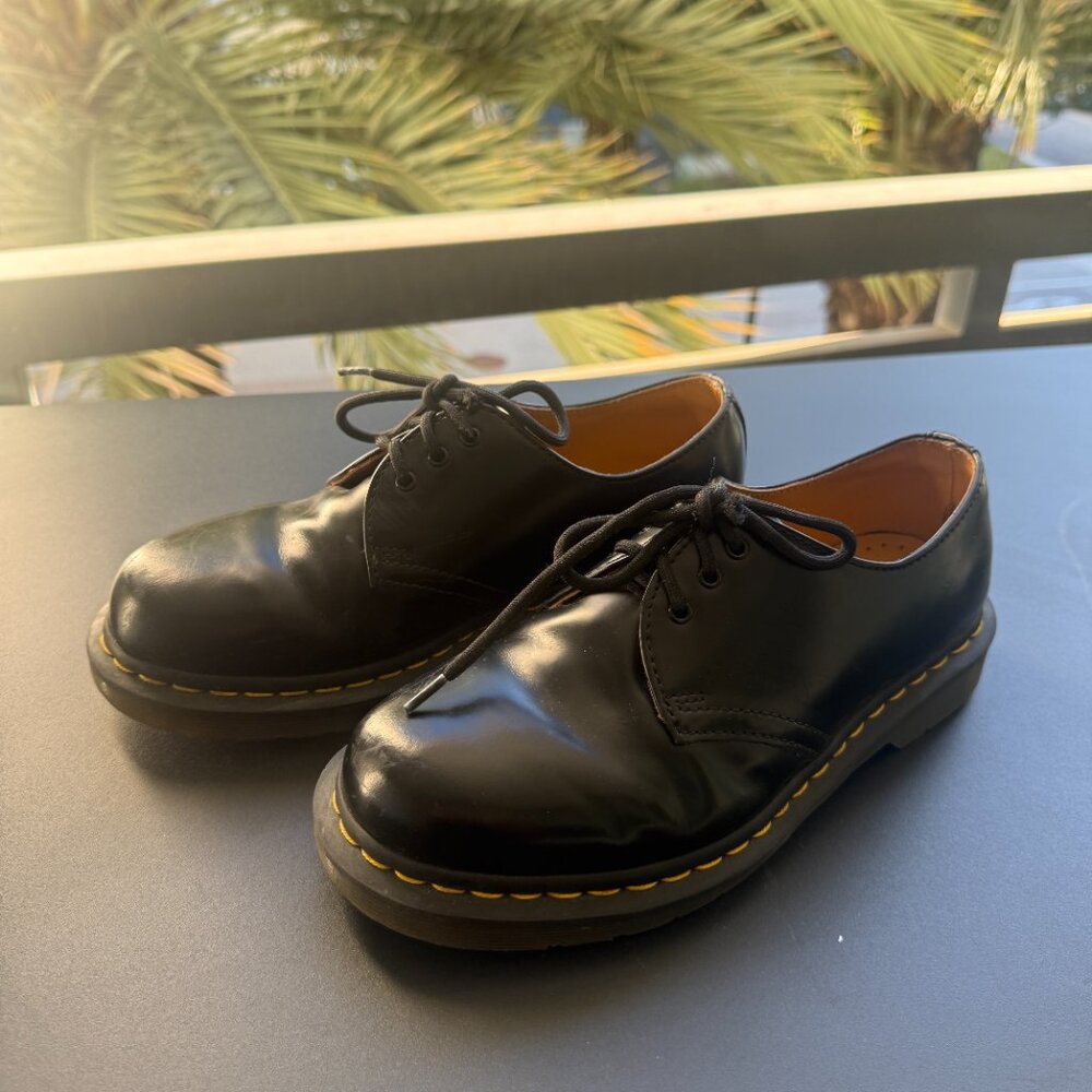Mens Dr. Martens 1461 Smooth Leather Oxford Shoes Size: 6 Color: Black - Picture 3 of 9